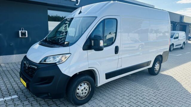 Opel Movano