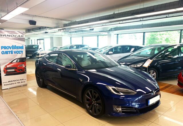 Tesla Model S